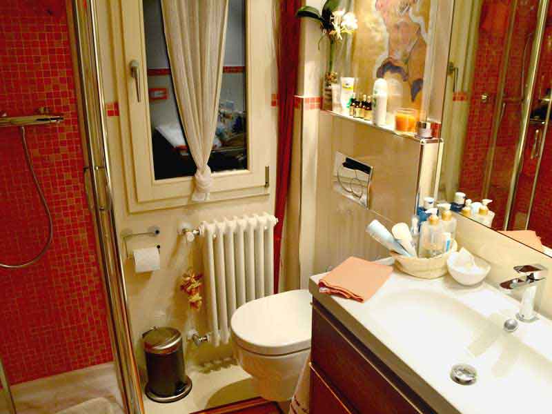 foto reale di un bagno realizzato